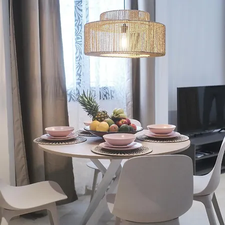 Dona M - Pure Luxe Down Town Apartment Malaga
